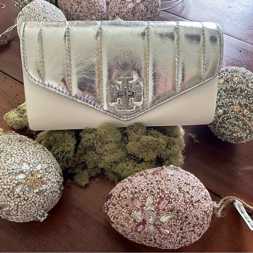 Tory Burch Kira Metallic Leather envelope Wallet